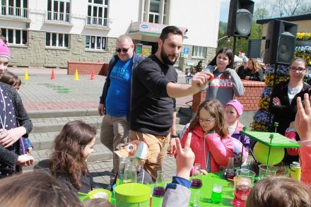 Naukowe show - eksperymenty fizykochemiczne